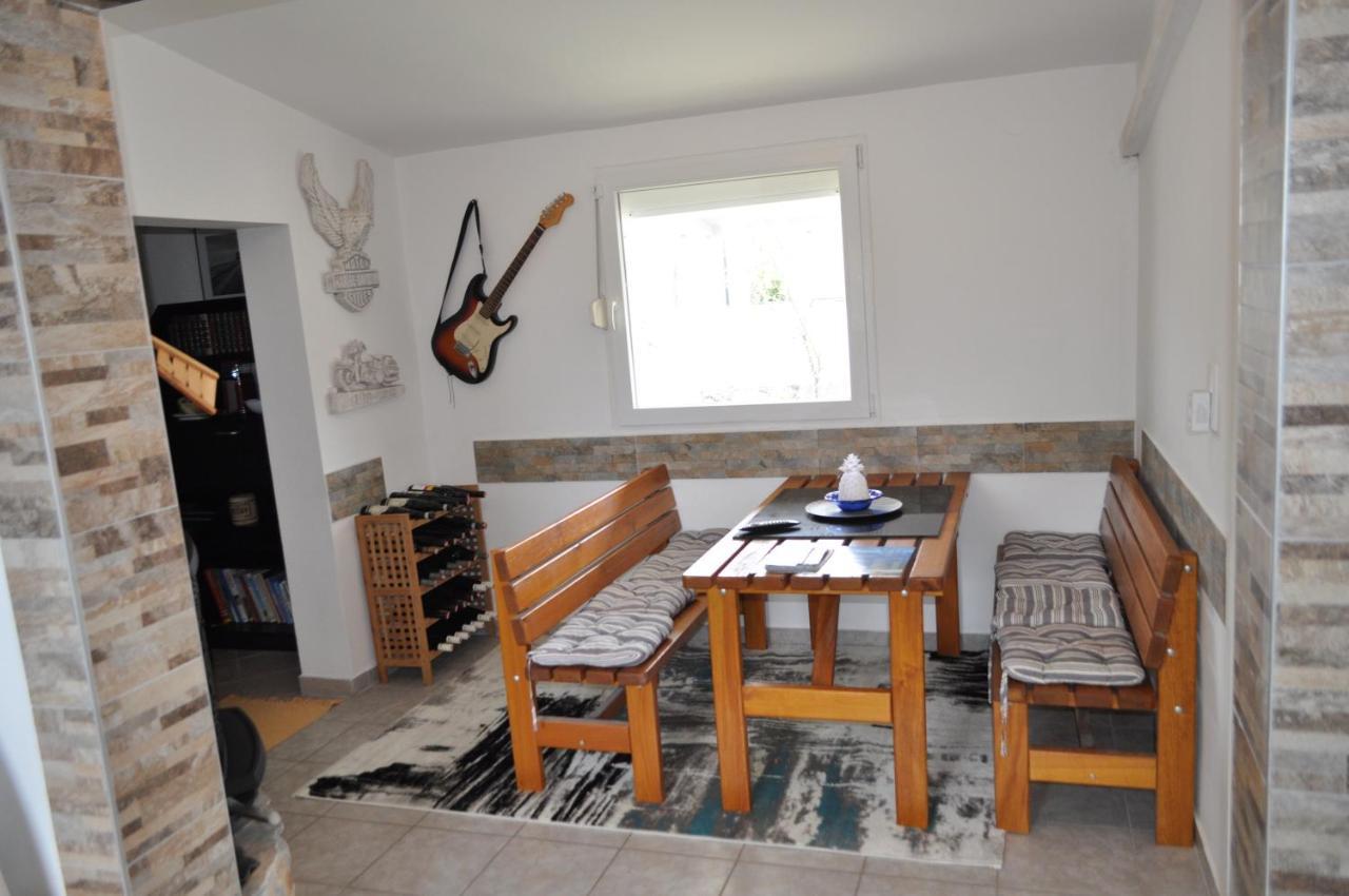 Familien Ferienhaus Vir Croatia 150M Strand Restaurant Einkaufen Bagian luar foto