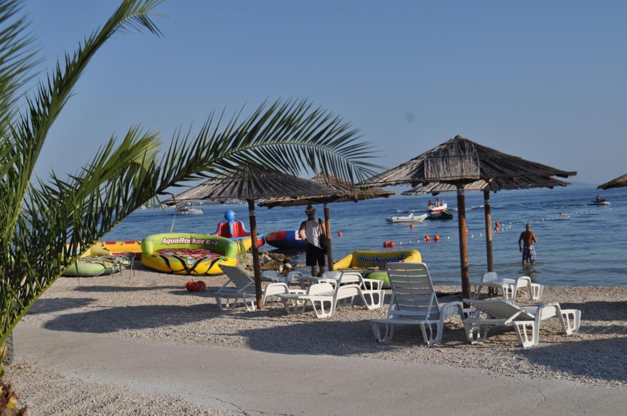 Familien Ferienhaus Vir Croatia 150M Strand Restaurant Einkaufen Bagian luar foto