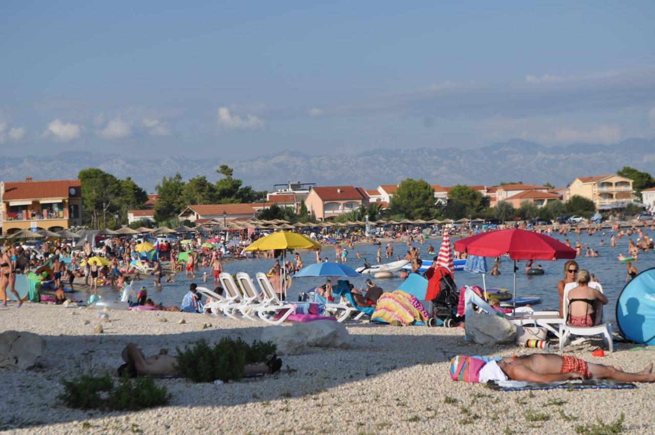 Familien Ferienhaus Vir Croatia 150M Strand Restaurant Einkaufen Bagian luar foto